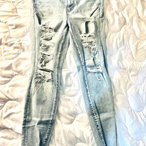 Light-Wash American Eagle Jeans Size 12 Regular Inseam 27 inches Straight